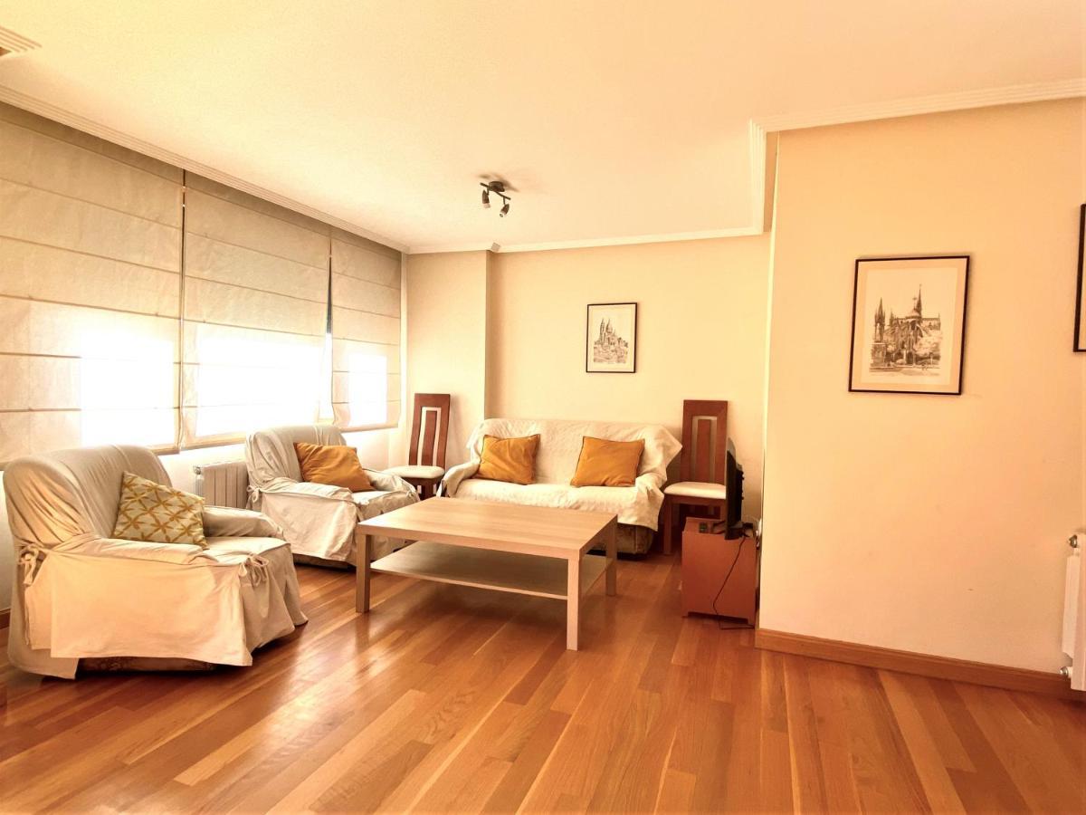 Housingleón - San Marcos con garaje Apartamento Exterior foto